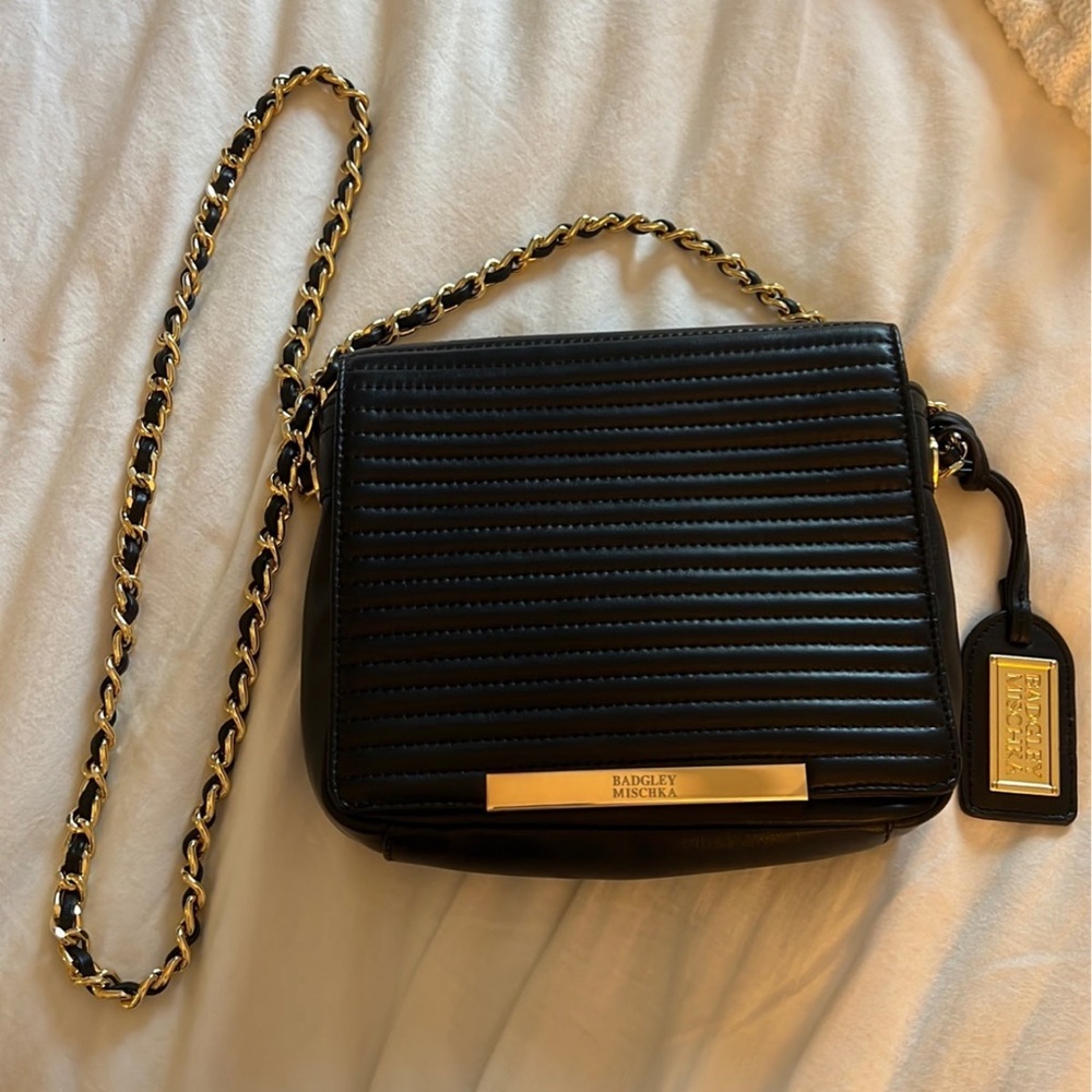 Badgley Mischka crossbody NWOT